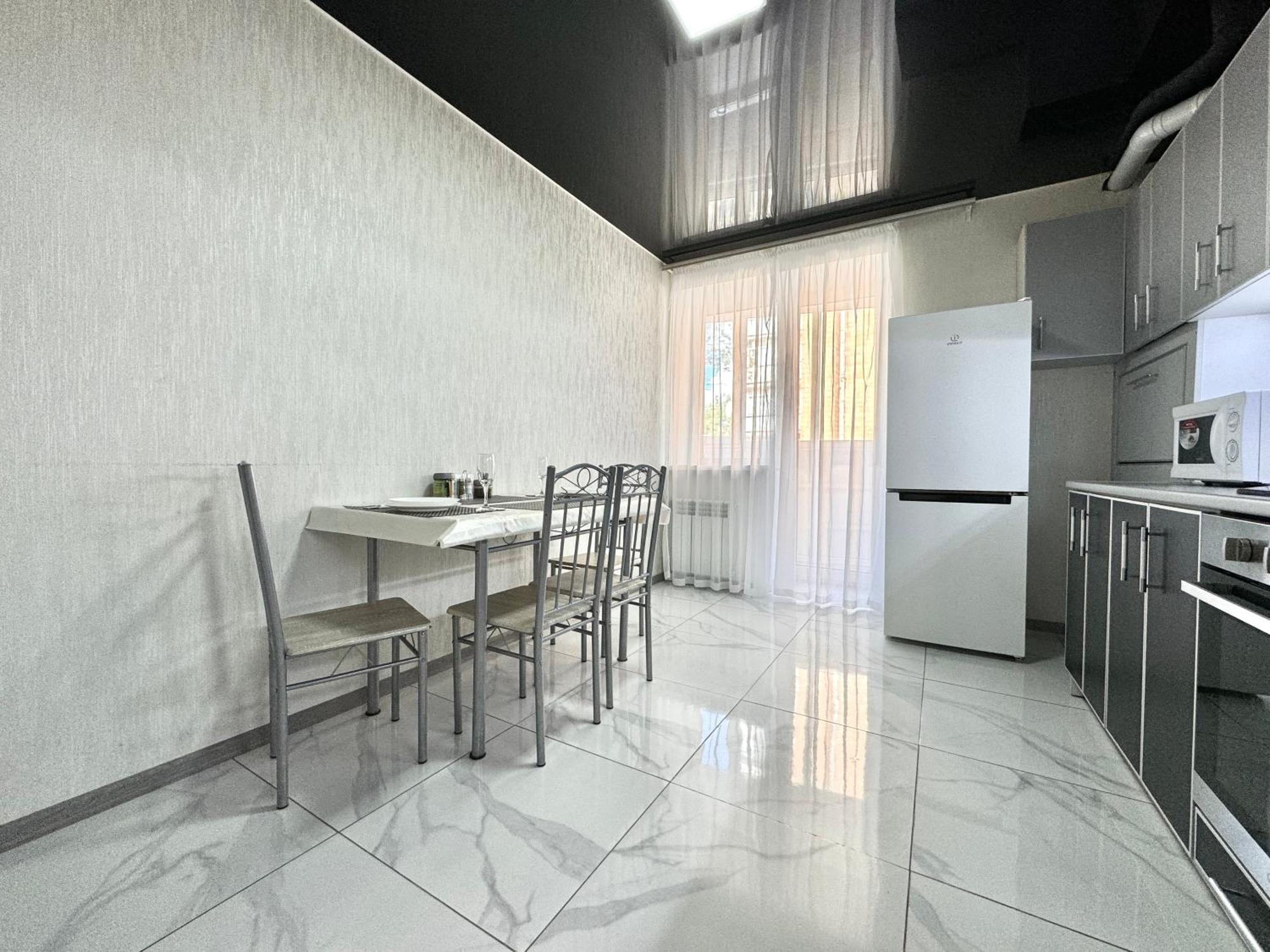 Apartpoltava 2 Окремі Кімнати, Новобудова, Два Великих Ліжка Центр, Корпусний Сад Екстериор снимка