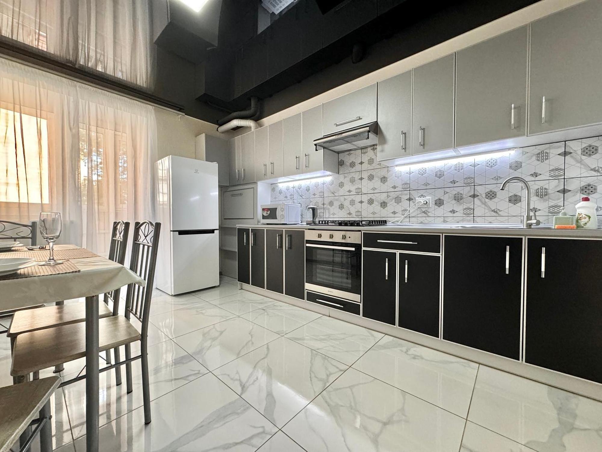 Apartpoltava 2 Окремі Кімнати, Новобудова, Два Великих Ліжка Центр, Корпусний Сад Екстериор снимка