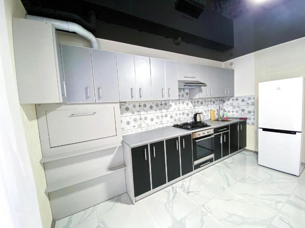Apartpoltava 2 Окремі Кімнати, Новобудова, Два Великих Ліжка Центр, Корпусний Сад Екстериор снимка